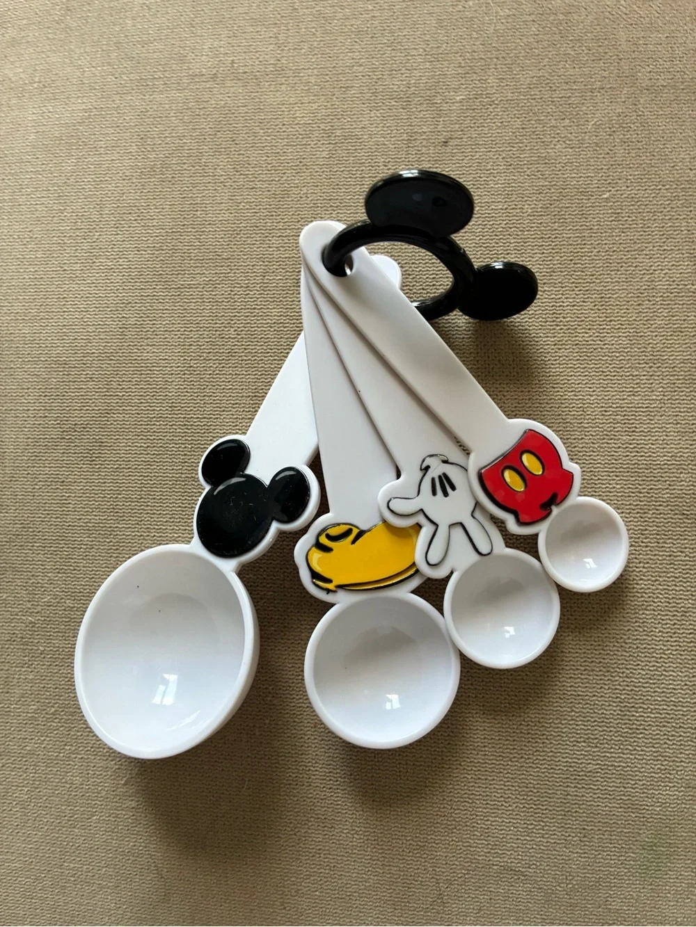 Vintage 1980s Disney Mickey Mouse White Measuring Spoon Set
